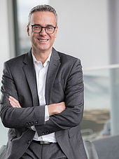 Holger Peters wird neues Vorstandsmitglied für Finanzen und IT