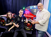 Formula-Student-Team der TU Darmstadt nimmt unterstützt von Škoda Auto Deutschland Fahrt auf